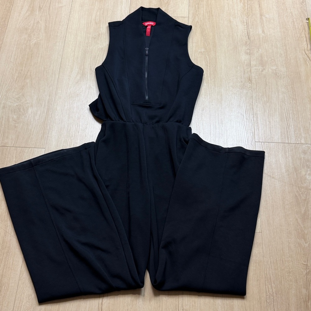 Spanx AirEssentials Draped Jumpsuit black, SIZE MEDIUM - Picture 5 of 7